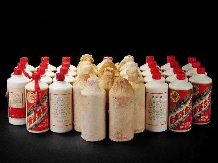 筠连日照岚山回收酒价格哪里回收(附近上门回收茅台酒）?